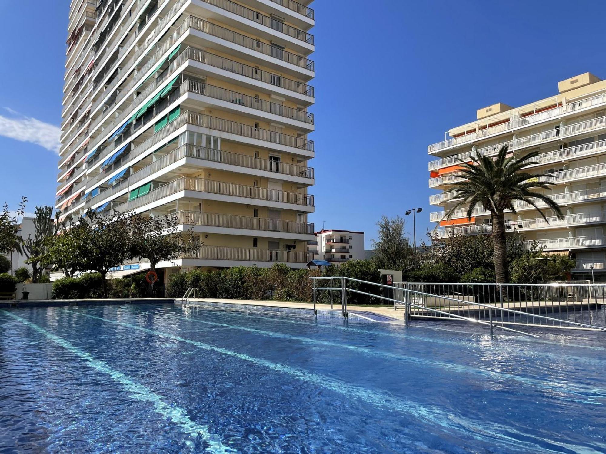 Torre Irta Family Complex Lek